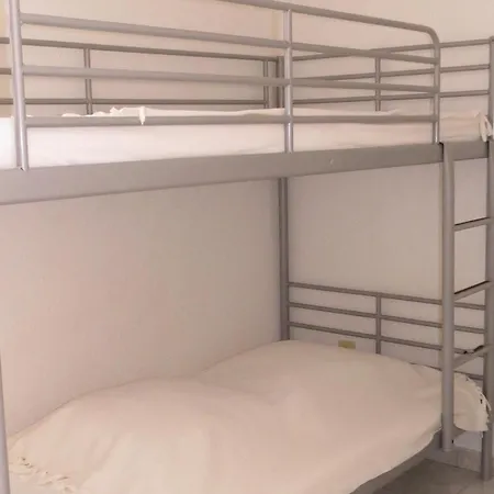 4 Pieces Avec Piscine Et Parking, 6 Pers., - Fr-1-780-6 * Sainte-Maxime